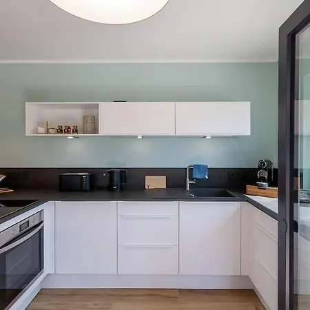 Carla Mit Sauna Und Balkon برونلاغ